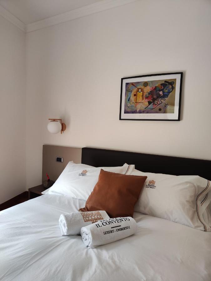 那不勒斯Palazzo Il Convento Luxury Umberto I住宿加早餐旅馆 外观 照片