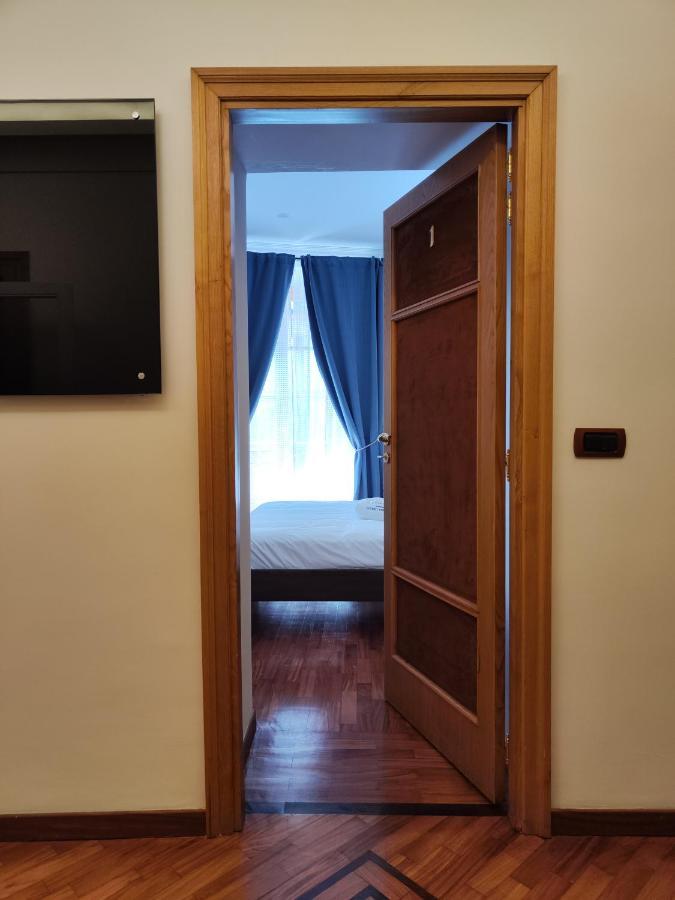 那不勒斯Palazzo Il Convento Luxury Umberto I住宿加早餐旅馆 外观 照片