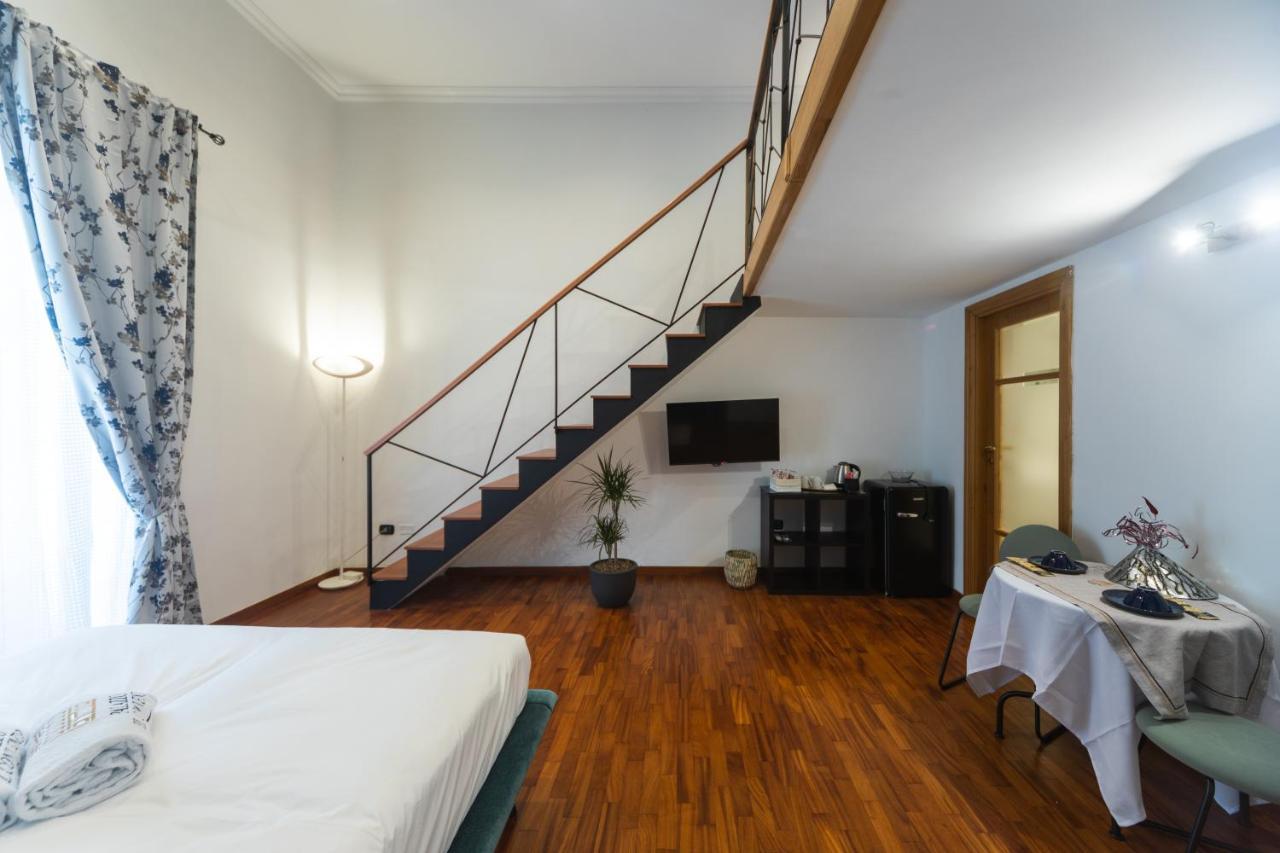 那不勒斯Palazzo Il Convento Luxury Umberto I住宿加早餐旅馆 外观 照片